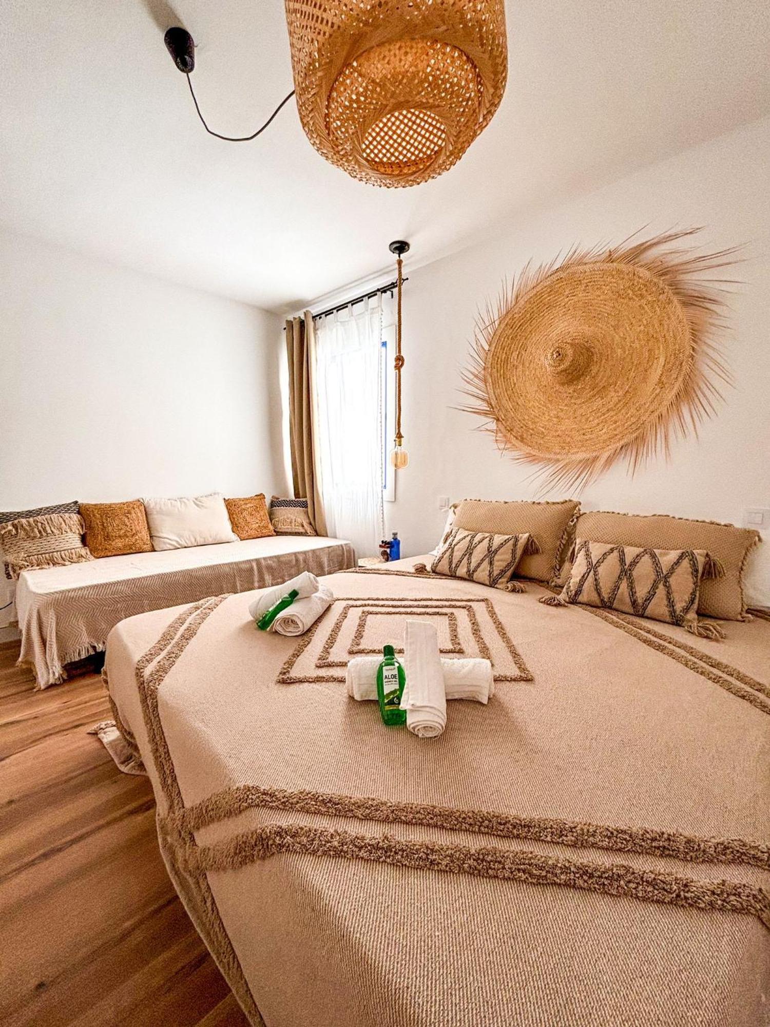 Chakra House Fuerteventura - Affordable Rooms In A Cozy Guesthouse Corralejo Luaran gambar